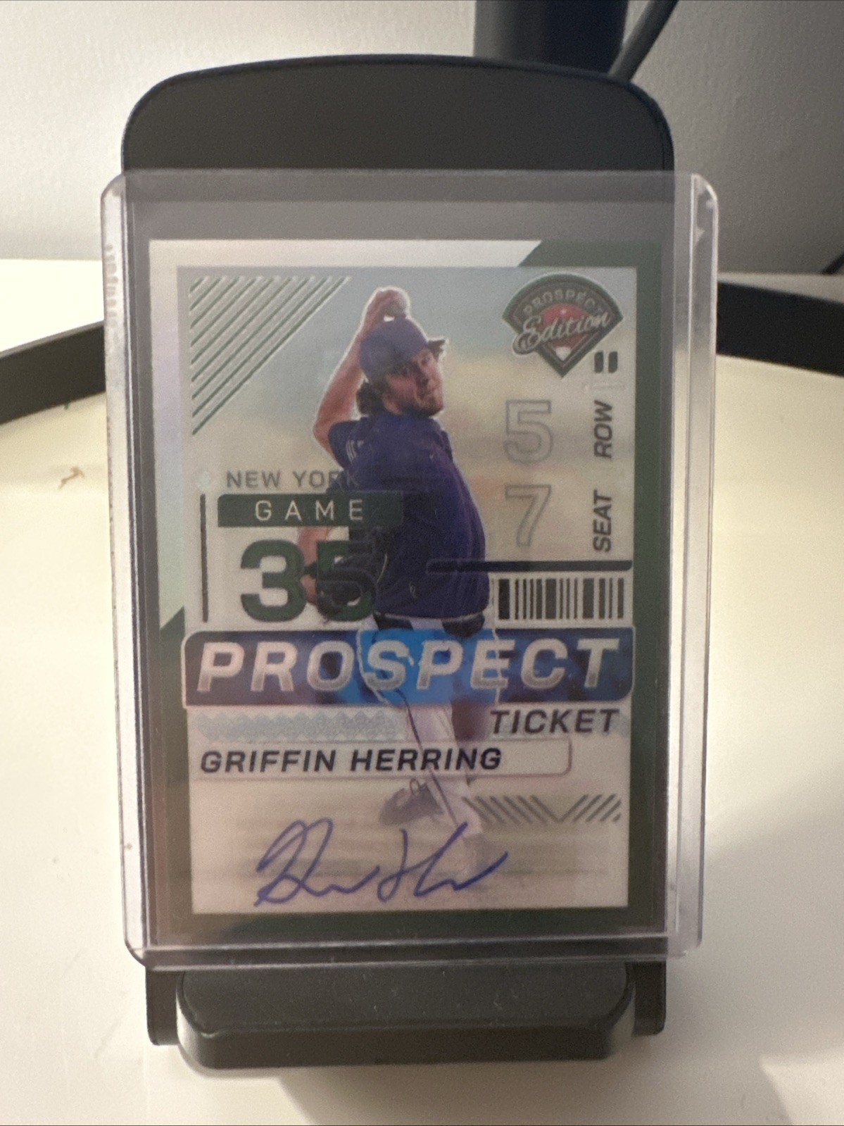 Picture 1 of 2