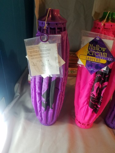 Neu 1999 Trendmasters *AUSWAHL AUS 1 HallowScream rosa/lila Katze leuchtende Laterne - Bild 2 von 7