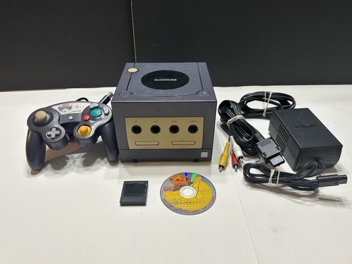 Japanese Nintendo GameCube Console Violet DOL-001 OEM Cables Memory Card & Game - Picture 1 of 10