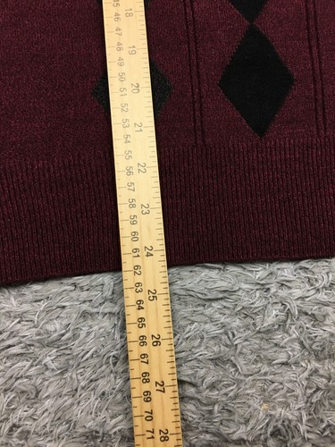 Dockers Sweater Vest Mens Size Small Maroon Red Black Diamond Acrylic - Picture 8 of 12