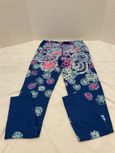 Lilly Pulitzer UPF 50+ LUXLETIC 26" WEEKENDER LEGGINGS VITA ALTA Taglia Small - Foto 9 di 9