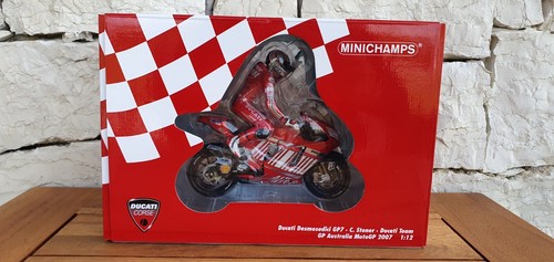 Minichamps 1/12 Casey Stoner 2007 Ducati GP7 With Figure Limited Ed Full Sponsor - Foto 4 di 12