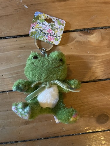 NWT pickles the frog  herb garden Key chain Stuffed toy Plush green kawaii Japan
