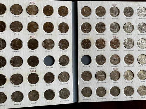 50 State Quarters Collector's Folder: Includes almost all the quarters! - Picture 2 of 10