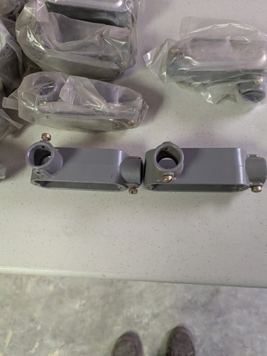 (Paquete de 13) CUERPO CONDUCTO KILLARK TWOLRL-2 3/4" Nuevo - Imagen 3 de 4