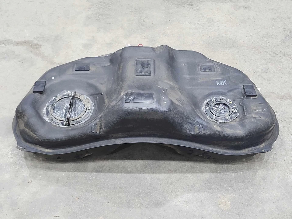 Conjunto de tanque de combustible tanque de gasolina Subaru Forester WRX XV genuino OEM 42012FJ041 Foto 4 de 4