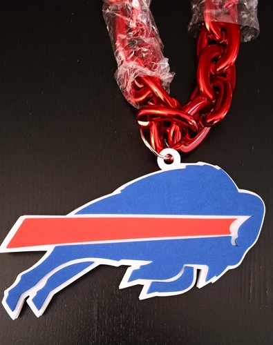 New Buffalo Bills Necklace Chain 34 inches BIG 3D Foam Logo - Picture 7 of 7