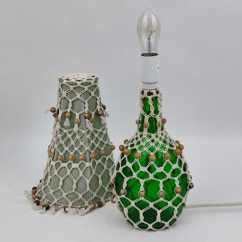 Coastal Décor Macramé Netting Glass and Silk Table Lamp - Bild 4 von 11