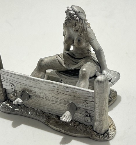 phoenix miniatures woman in shackles - Picture 3 of 8