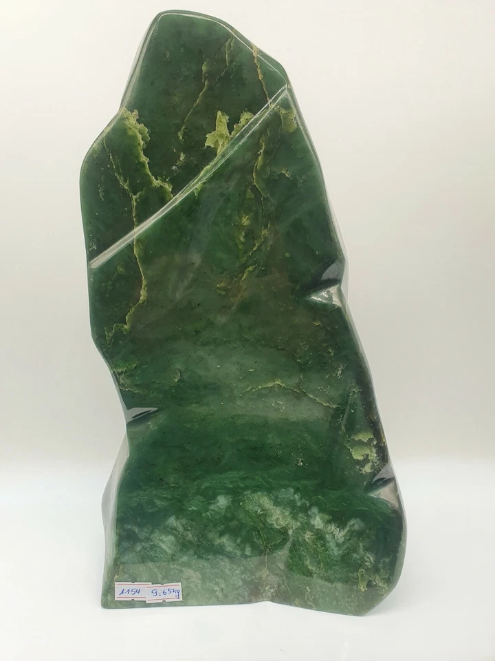 Nephrit Jade Skulptur Freie Form Dekoration Heilstein Edelstein Poliert - Bild 2 von 3