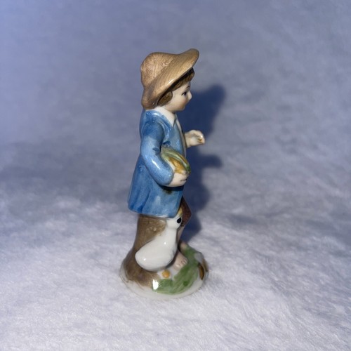 Porcelain Bisque Figurine Young Boy With Basket of Corn And Goose. - Picture 4 of 6