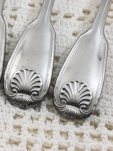 Lot of 5 Reed & Barton COLONIAL SHELL 1961 Stainless Glossy Teaspoons *READ* - Picture 4 of 8
