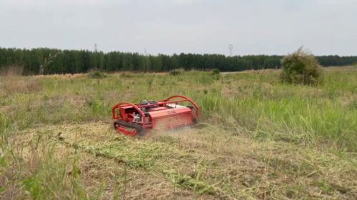 Remote Controlled Track Mower 1300mm Cutting Deck For Steep Hill / Slope (27HP) - Picture 4 of 10