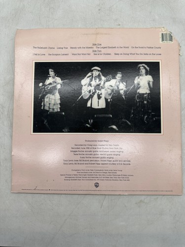 The Roches Keep On Doing Warner Bros. Records  1-23725 NM - Picture 3 of 9