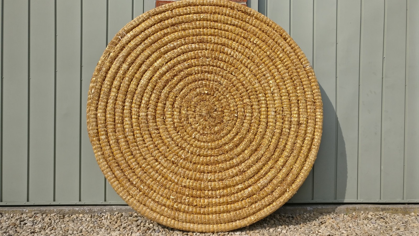 Flecha al blancoo, paja 128 cm. Flecha al blancoo, paja 128 cm.
