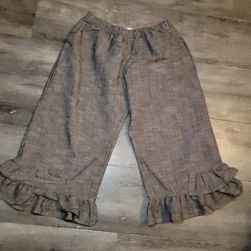NWOT Matilda Jane Hammond Bay Brown Lindy Big Ruffle Capri Pants 10 Yrs. - Picture 1 of 6