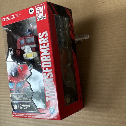 Transformers R.E.D. Robot Enhanced Design The Transformers (Optimus Prime) 2020 - Picture 3 of 11