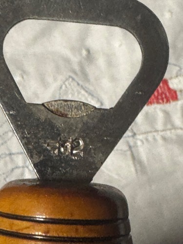 Alter DDR Flaschenöffner, Heber, Kapselöffner Holzmännchen Stammtisch Kneipe - Bild 5 von 6