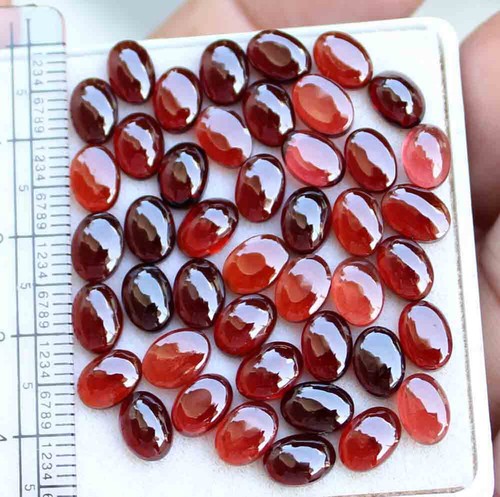 45,80 kt natürlicher Granat Cabochon ovaler Schliff Edelstein Lot - Bild 1 von 4