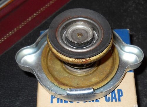 NOS 1940-47 Buick 1939-40 Cadillac1942-52 Packard 7# bouchon de radiateur RC3