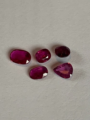 Andy's Gem Garage Sale - 5 piece Ruby lot - Natural COLOR 1.90ct various shapes - Picture 3 of 4