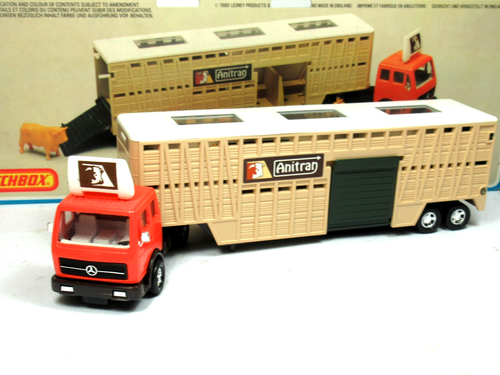 MATCHBOX SUPERKINGS K-8 MERCEDES ANIMAL TRANSPORTER "GREEN DOORS" VN MIB - Picture 9 of 24