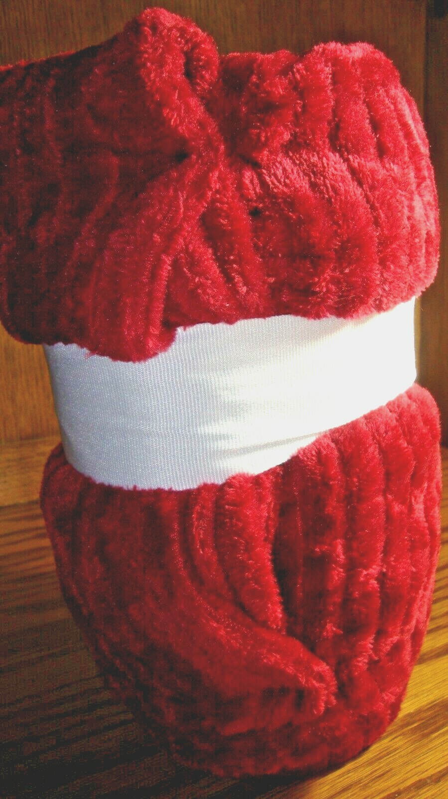 'Wayland Square' Plush Throw Blanket 50" X 60" Red Luxurious Comfort by CVS 605 eBay