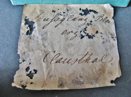 Uralte Stufe Bournonit (Spießglanz-Bleierz) von Clausthal im Harz / Fund um 1840 - Bild 8 von 11
