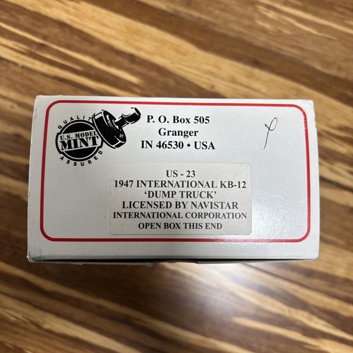 US Model Mint 1:43 BRK: US 23 - 1947 International KB-12 Dump Truck Semi Tractor - Picture 17 of 20