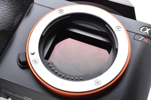 Sony Alpha 7R Spiegellose Kamera Body 73 Auslösungen Top Zustand - Bild 5 von 12