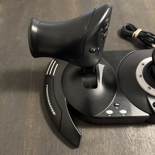 Thrustmaster T-Flight Hotas One Xbox One PC Windows Joystick -MS Flight S 2020 - Picture 3 of 10