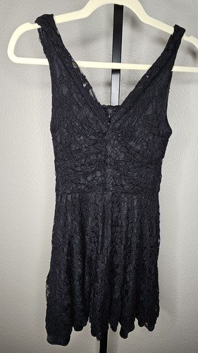 Express Womens Size 4 Black Lace Overlay Sleeveless Dress - Picture 2 of 7