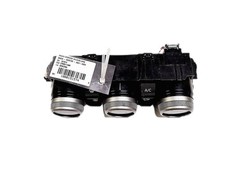 Dacia Duster 2012 Climate control unit module 275001148R AEU20576