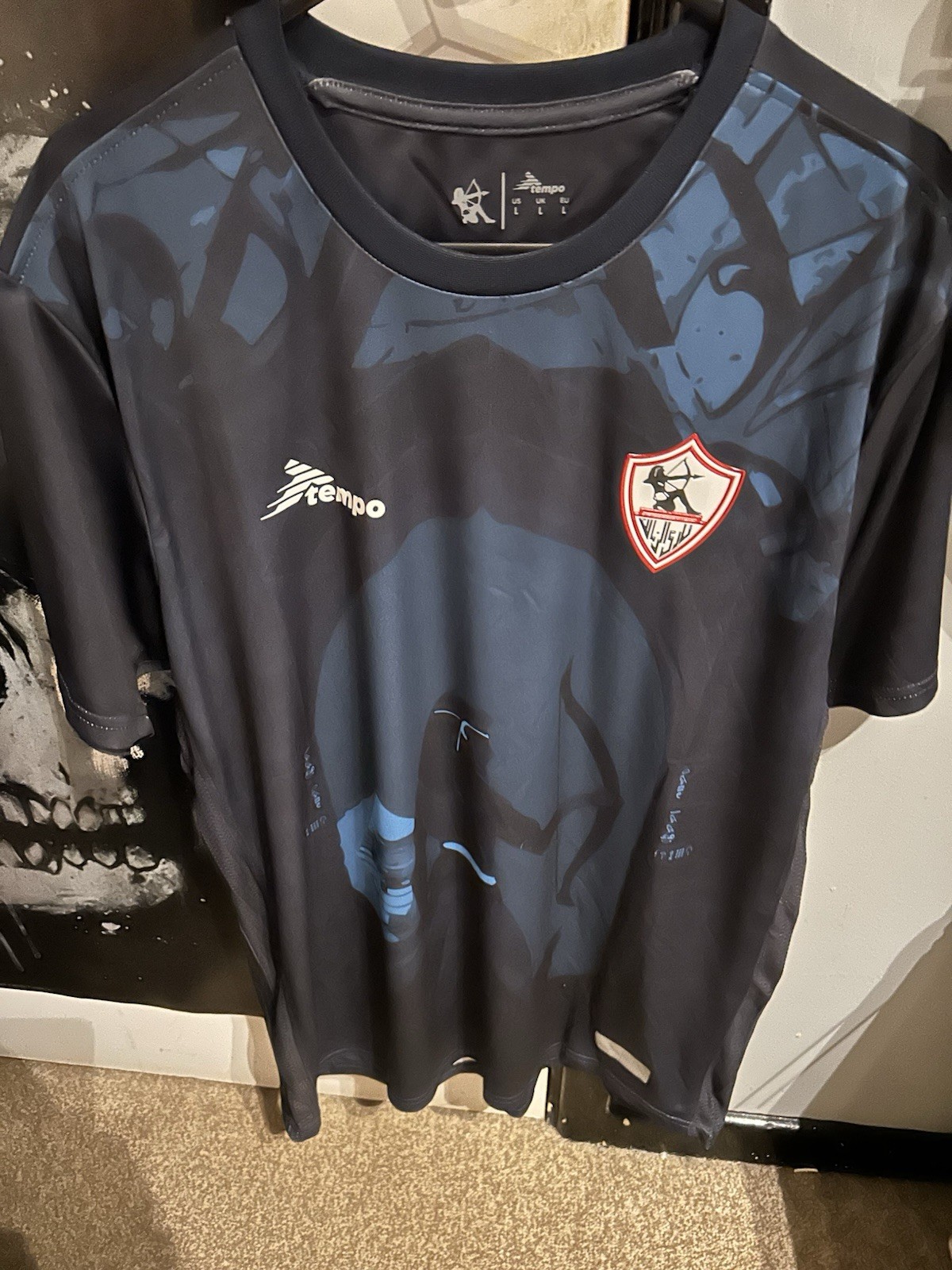 Picture 1 of 3