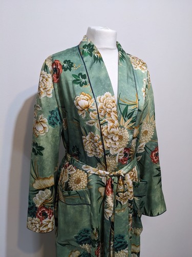 Zara Floral Silky Oriental Wrap Belted Kimono Green Robe Size S Bloggers Fav - Picture 9 of 12