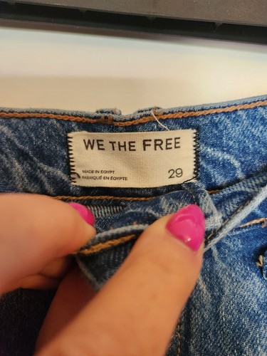 FREE PEOPLE WE THE FREE GOOD LUCK BARREL JEANS - SIZE 29- ULTRA LIGHT BEAM - Picture 5 of 7