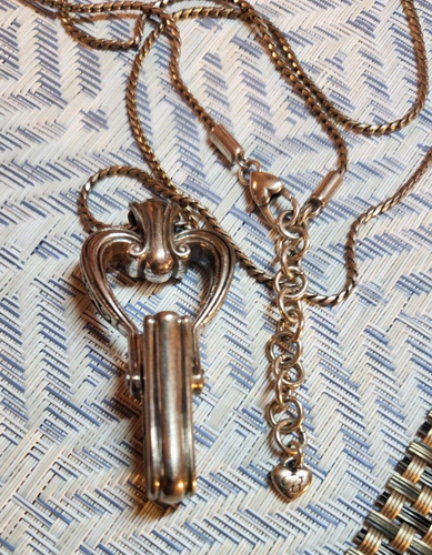BRIGHTON Lanyard Badge Clip ID Holder Heart Clip Necklace Silver-tone Gift Bag - 第 4/6 張圖片