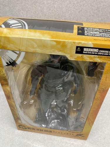 Play Arts Kai METAL GEAR SOLID PEACE WALKER  Vol.3 Snake Jungle Fatigues Ver NEW - Picture 7 of 8
