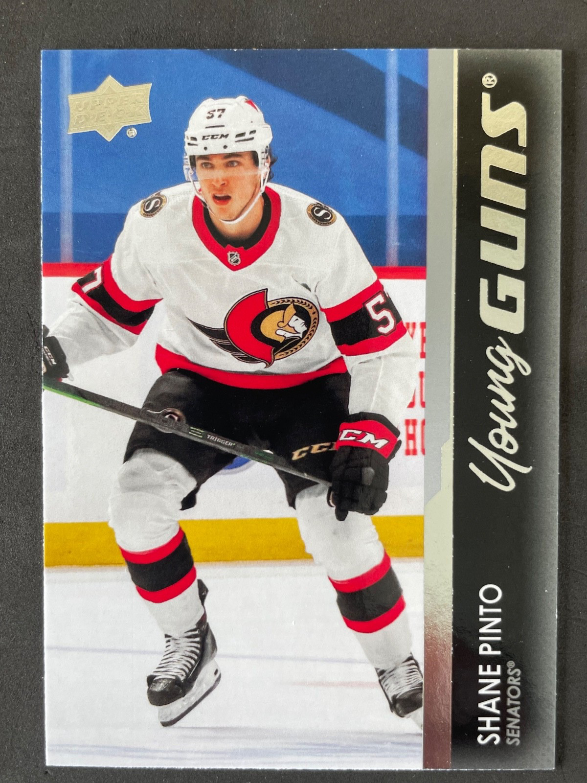 2021-22 Upper Deck Series 1 - Young Guns Shane Pinto #246 (RC) Senators