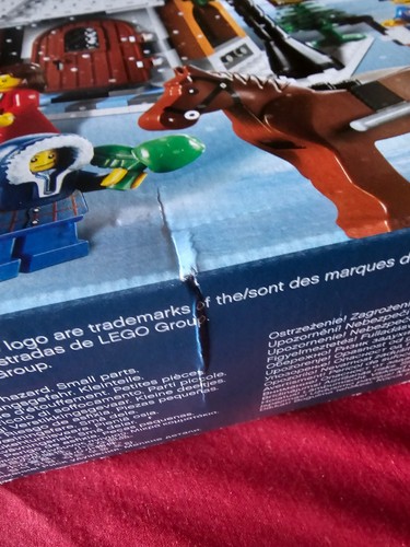 Lego 10216 - Winter Village Bakery - Brand New Sealed - FREE POSTAGE - OFFERS! - Picture 2 of 6