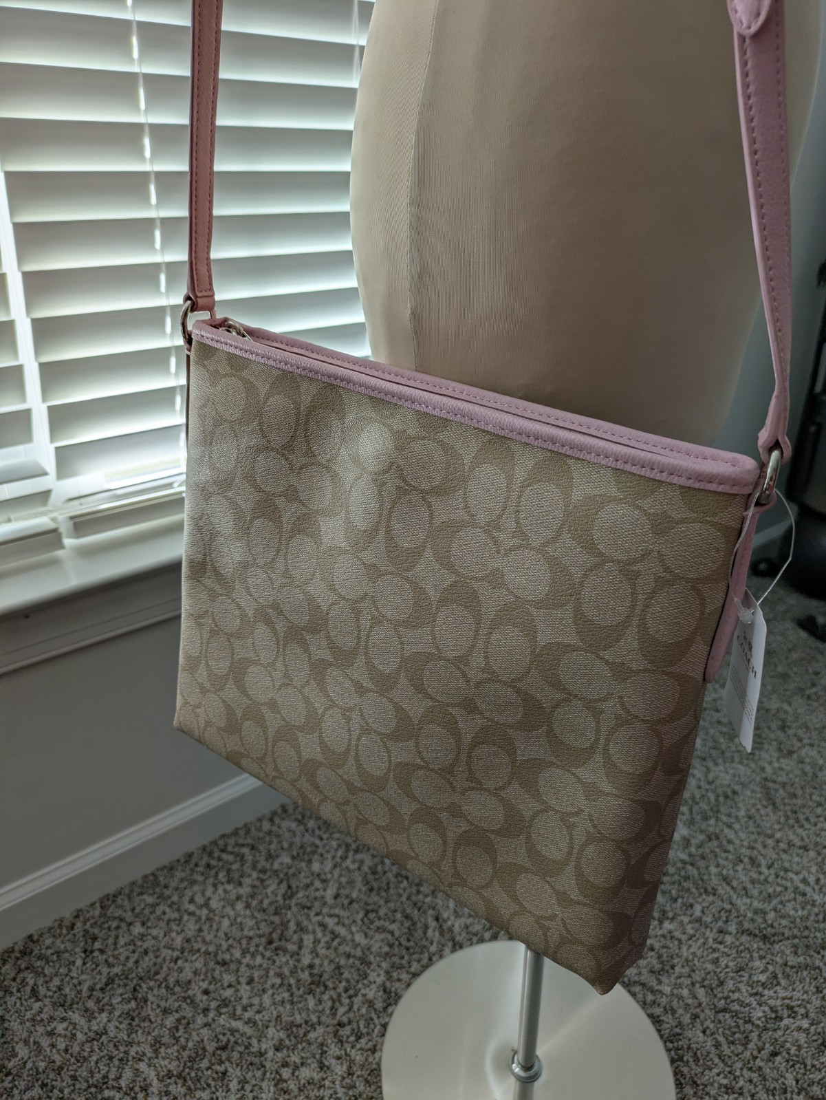 Coach handbag NWT brand new with tags-image