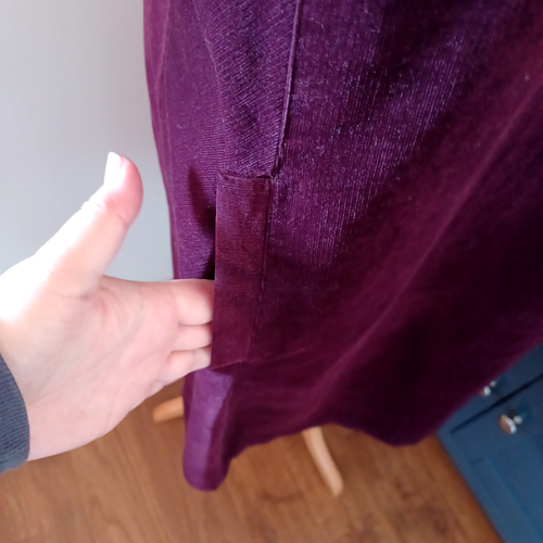 Laura Ashley Maroon Burgundy Fine Cord Sleeveless Shift Dress 14 Pockets Knee - Picture 6 of 13
