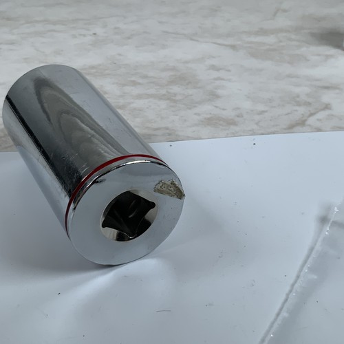 KOBALT 337770, 1-1/8in. 1/2 Drive Deep 12pt SAE Socket-Red Stripe-unused - Picture 4 of 6