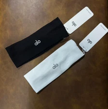 NWT Alo Yoga Headbands Set of 2 – Black & White Sports Hair Bands Unisex
