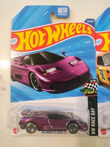 2025 Hot Wheels Super Treasure Hunt ‘94 Bugatti EB110 SS 💜 & Honda Regular TH🔥 - Picture 2 of 7
