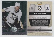2010-11 Panini Totally Certified Green Parallels Red-Hot 12