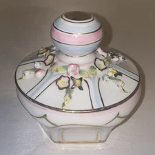 Vintage Porcelain Trinket/Jewelry Box Made by IW Rice Floral Design Gold Rim