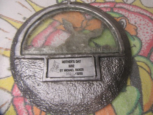 Michael Ricker Pewter Plate 1982 Mother's Day 1621/5250 Mother & Fawn - Picture 6 of 9