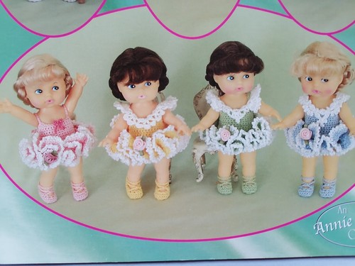 TU-TU ANGELIC - An ANNIE POTTER Original Crochet Pattern - Fits 6.75-7" dolls - Picture 3 of 4