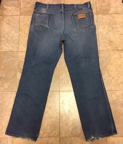 Vintage Wrangler Jeans Made in USA Sz 38 37" Waist - Picture 6 of 11